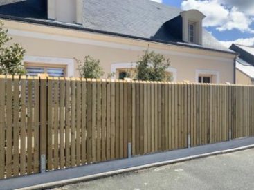 O VERT Paysages: installation de clôture ajourée bois en Pin classe IV